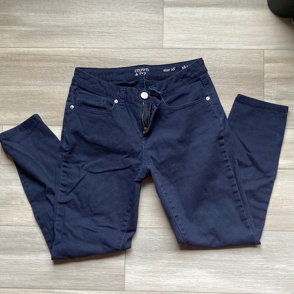 Navy Crown and Ivy skinny pants